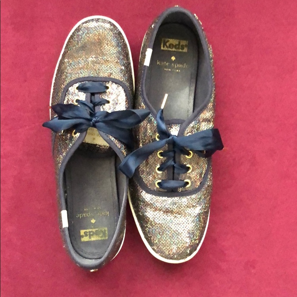 D O N A T E D Kate Spade Sneakers Navy Blue and Gold (mostly blue) size 8 EUC - Picture 2 of 5